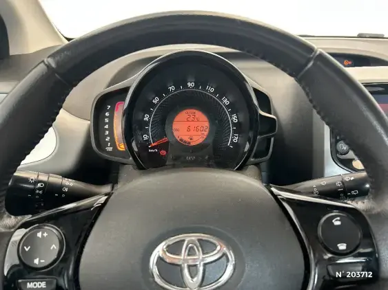 TOYOTA AYGO II - voiture d'occasion - Photo 11