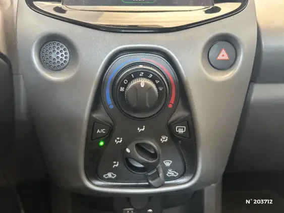 TOYOTA AYGO II - voiture d'occasion - Photo 23