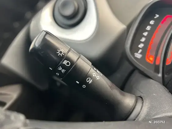 TOYOTA AYGO II - voiture d'occasion - Photo 30