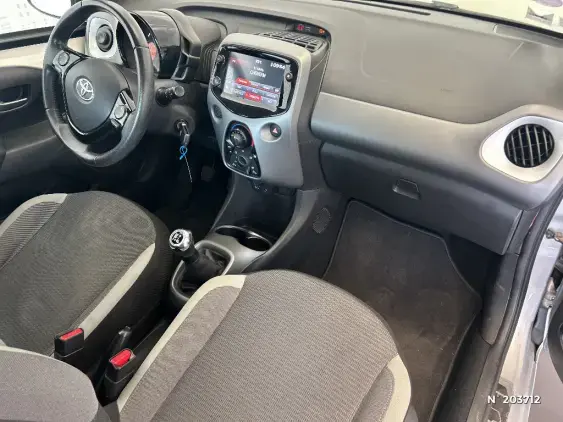 TOYOTA AYGO II - voiture d'occasion - Photo 9