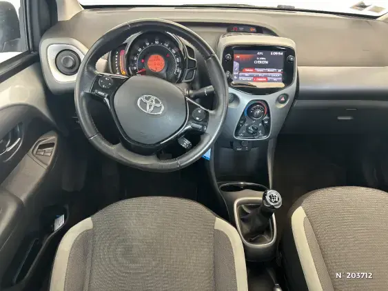 TOYOTA AYGO II - voiture d'occasion - Photo 10