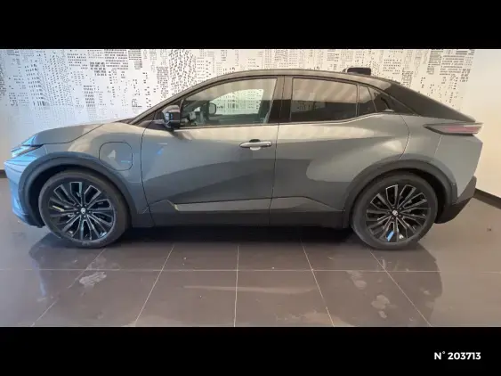 TOYOTA C-HR+ ELECTRIQUE II - voiture d'occasion - Photo 2
