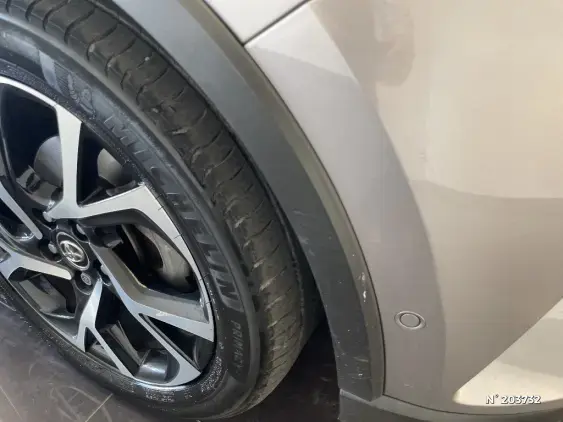 TOYOTA C-HR - voiture d'occasion - Photo 29
