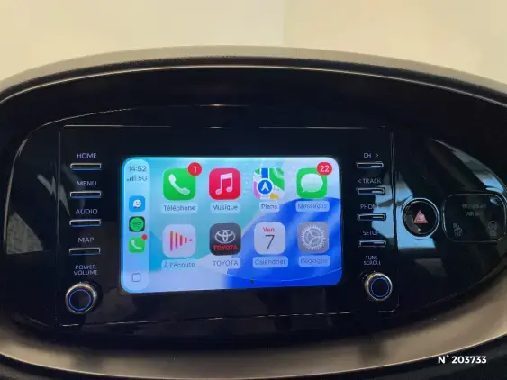 TOYOTA AYGO X - voiture d'occasion - Photo 12