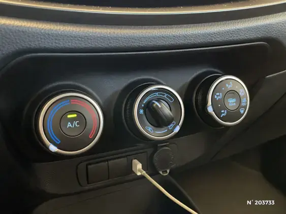 TOYOTA AYGO X - voiture d'occasion - Photo 30