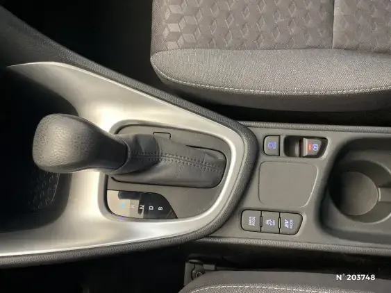 TOYOTA YARIS IV - voiture d'occasion - Photo 35