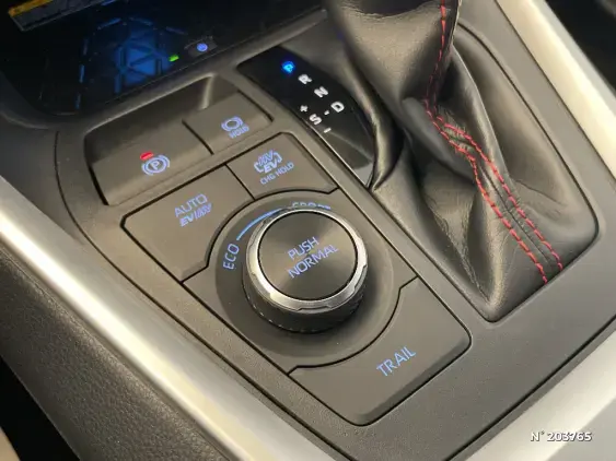TOYOTA RAV4 V - voiture d'occasion - Photo 31