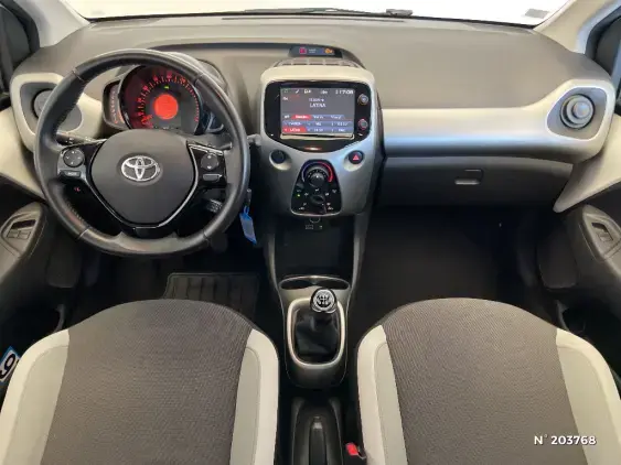 TOYOTA AYGO II - voiture d'occasion - Photo 9