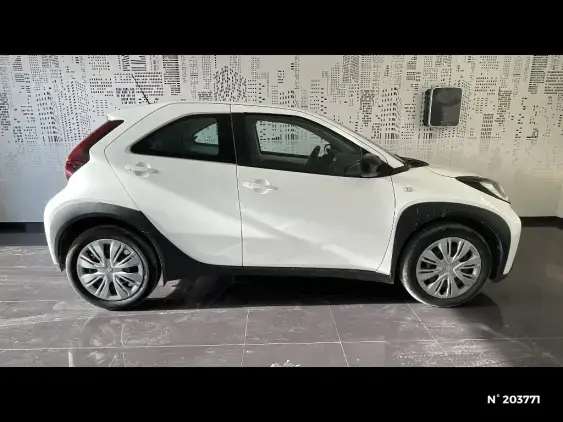TOYOTA AYGO X - voiture d'occasion - Photo 5