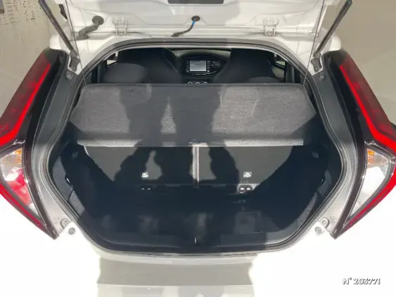 TOYOTA AYGO X - voiture d'occasion - Photo 7