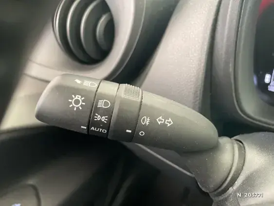 TOYOTA AYGO X - voiture d'occasion - Photo 35