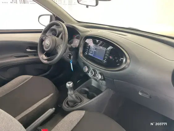 TOYOTA AYGO X - voiture d'occasion - Photo 10