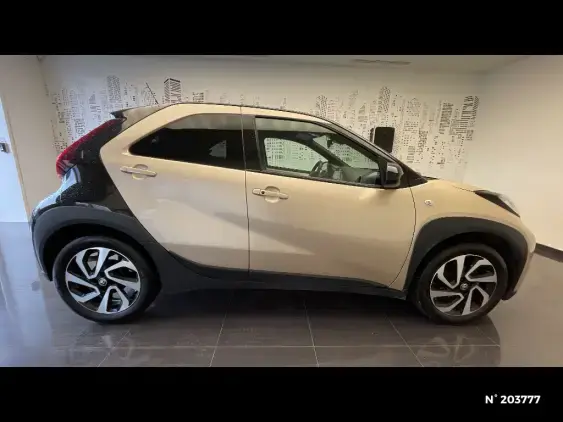 TOYOTA AYGO X - voiture d'occasion - Photo 5