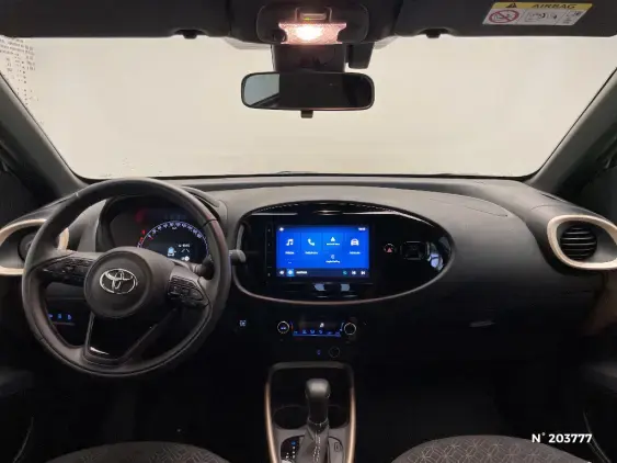 TOYOTA AYGO X - voiture d'occasion - Photo 9