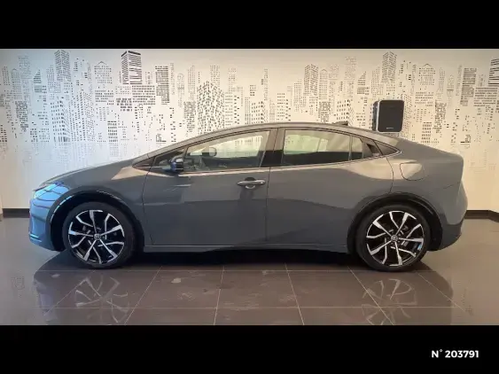 TOYOTA PRIUS V - voiture d'occasion - Photo 2
