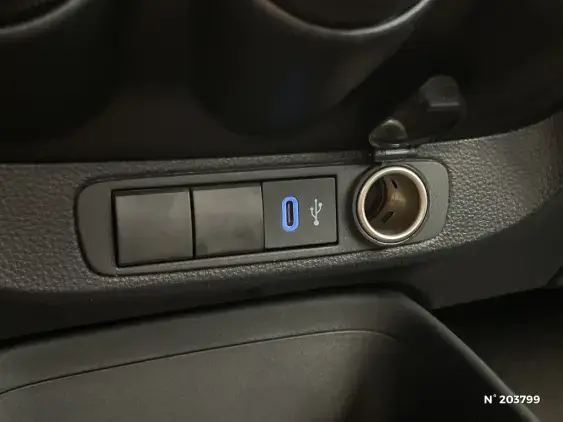 TOYOTA AYGO X - voiture d'occasion - Photo 28