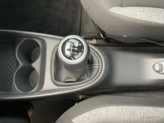 TOYOTA AYGO X - voiture d'occasion - Photo 34