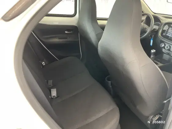 TOYOTA AYGO X - voiture d'occasion - Photo 11