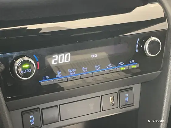 TOYOTA YARIS CROSS I - voiture d'occasion - Photo 38