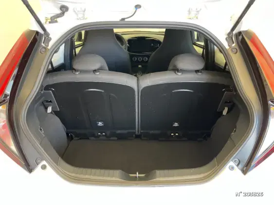 TOYOTA AYGO X - voiture d'occasion - Photo 7
