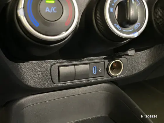 TOYOTA AYGO X - voiture d'occasion - Photo 30