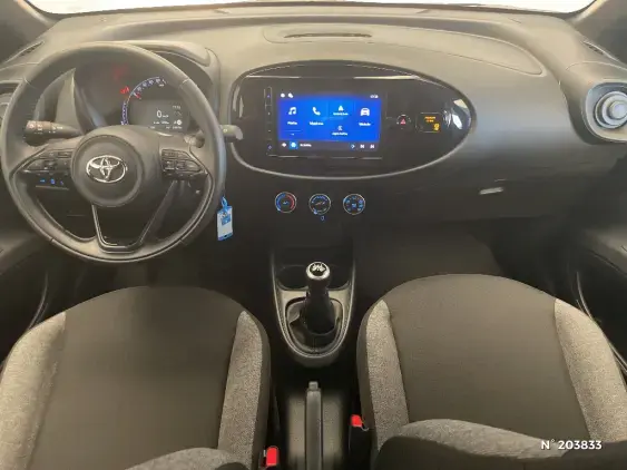 TOYOTA AYGO X - voiture d'occasion - Photo 9