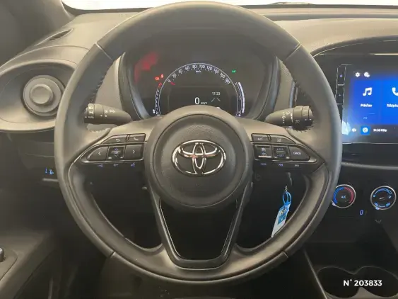 TOYOTA AYGO X - voiture d'occasion - Photo 27