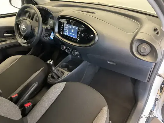 TOYOTA AYGO X - voiture d'occasion - Photo 10