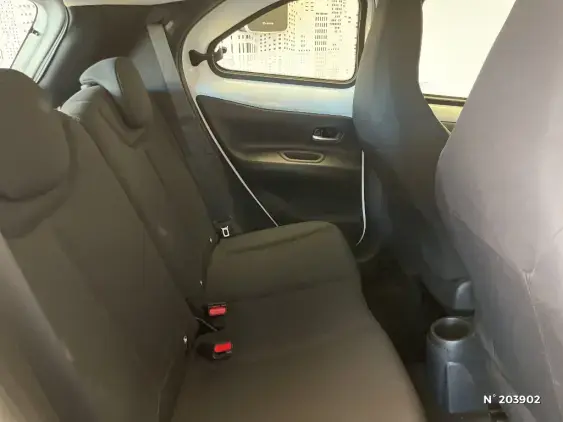 TOYOTA AYGO X - voiture d'occasion - Photo 11
