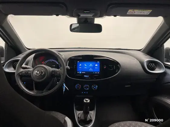 TOYOTA AYGO X - voiture d'occasion - Photo 9