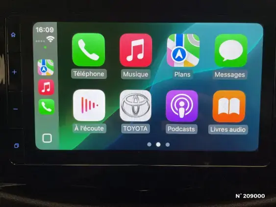 TOYOTA AYGO X - voiture d'occasion - Photo 13