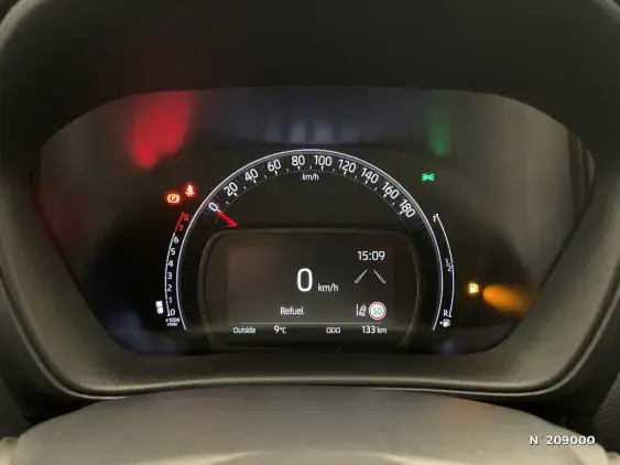 TOYOTA AYGO X - voiture d'occasion - Photo 12