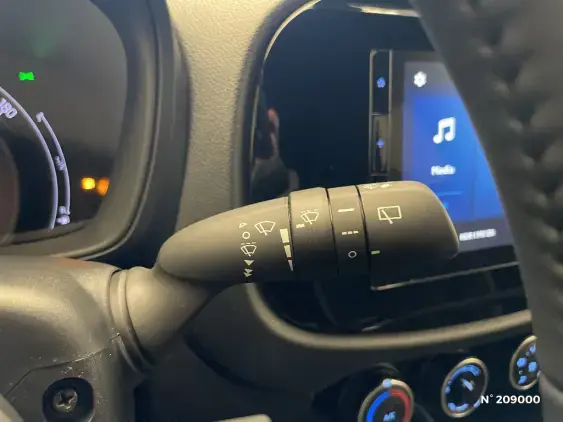 TOYOTA AYGO X - voiture d'occasion - Photo 28