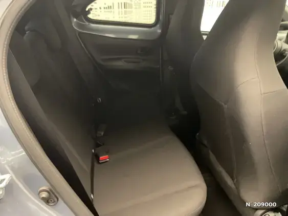 TOYOTA AYGO X - voiture d'occasion - Photo 11