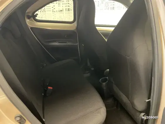 TOYOTA AYGO X - voiture d'occasion - Photo 11