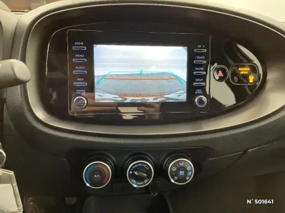 TOYOTA AYGO X - voiture d'occasion - Photo 14