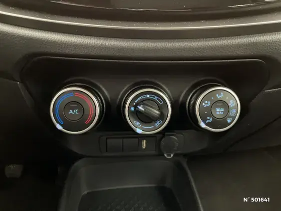 TOYOTA AYGO X - voiture d'occasion - Photo 27