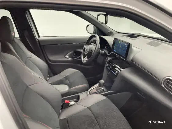 TOYOTA YARIS CROSS I - voiture d'occasion - Photo 10