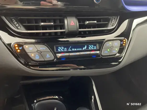 TOYOTA C-HR - voiture d'occasion - Photo 28