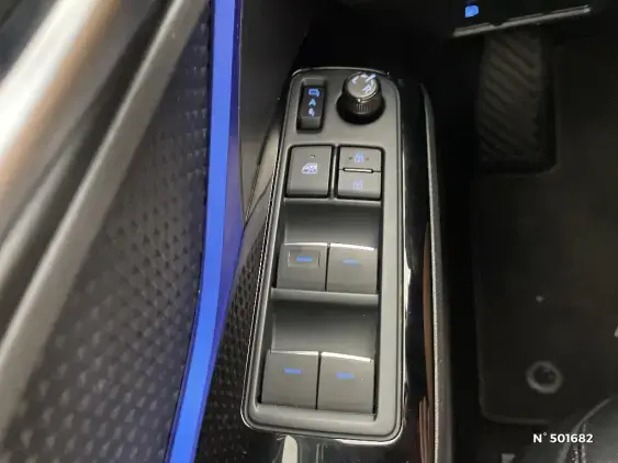TOYOTA C-HR - voiture d'occasion - Photo 29