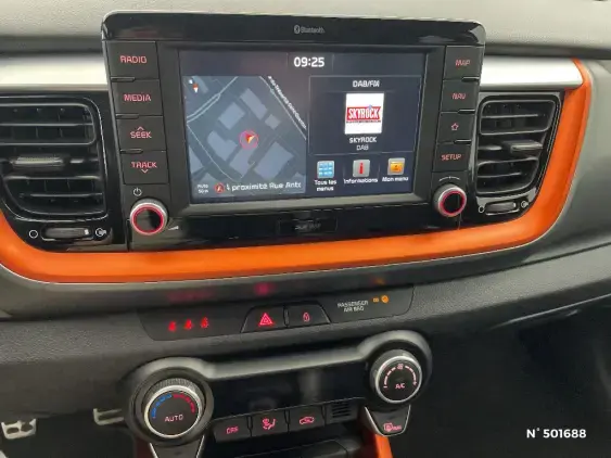 KIA STONIC - voiture d'occasion - Photo 12