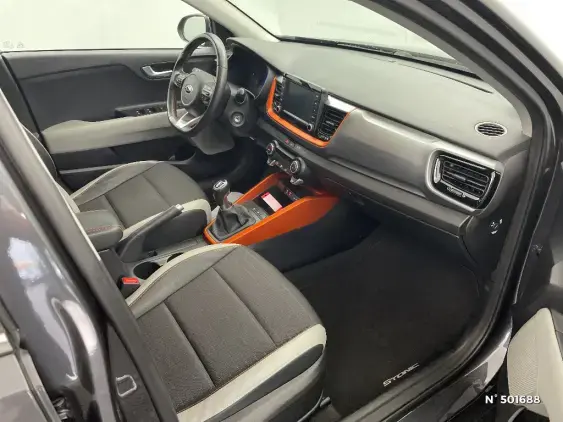 KIA STONIC - voiture d'occasion - Photo 9