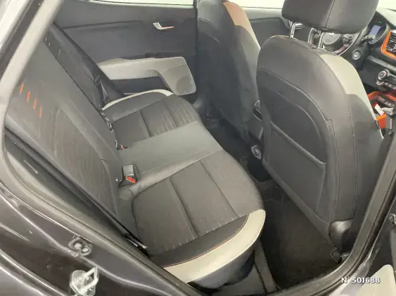 KIA STONIC - voiture d'occasion - Photo 10