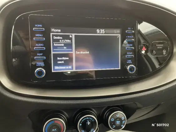 TOYOTA AYGO X - voiture d'occasion - Photo 13