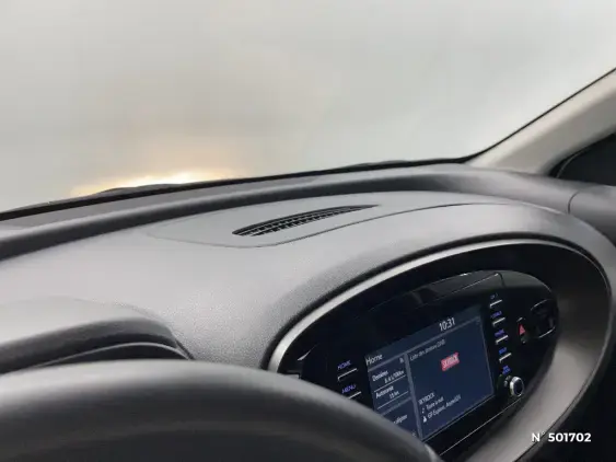 TOYOTA AYGO X - voiture d'occasion - Photo 30