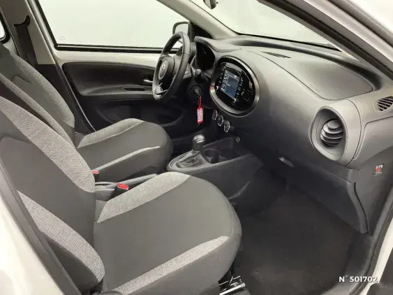TOYOTA AYGO X - voiture d'occasion - Photo 10