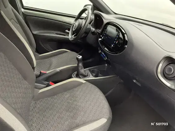 TOYOTA AYGO X - voiture d'occasion - Photo 10