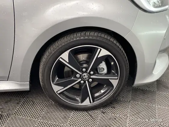 TOYOTA YARIS IV - voiture d'occasion - Photo 8