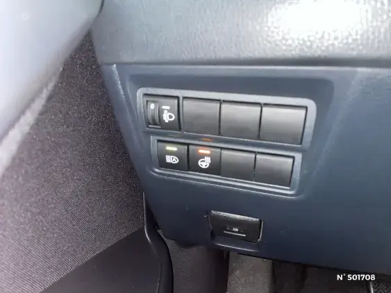 TOYOTA YARIS IV - voiture d'occasion - Photo 15