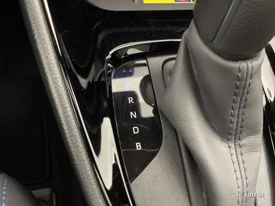 TOYOTA YARIS IV - voiture d'occasion - Photo 26